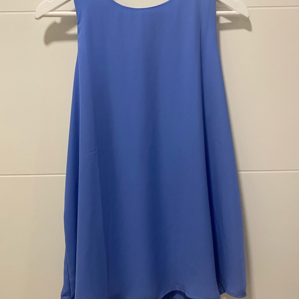 Loft professional wear tank with Razorback ruffle detail.